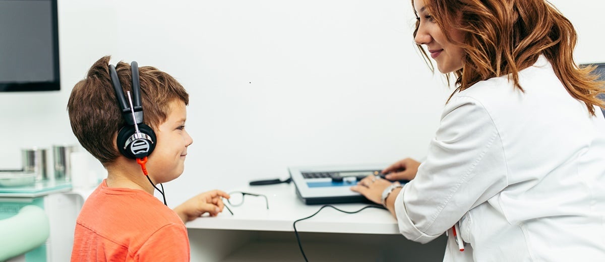 تست تشخیص صدای زیر و بم: چگونه شنوایی خود را بسنجیم؟